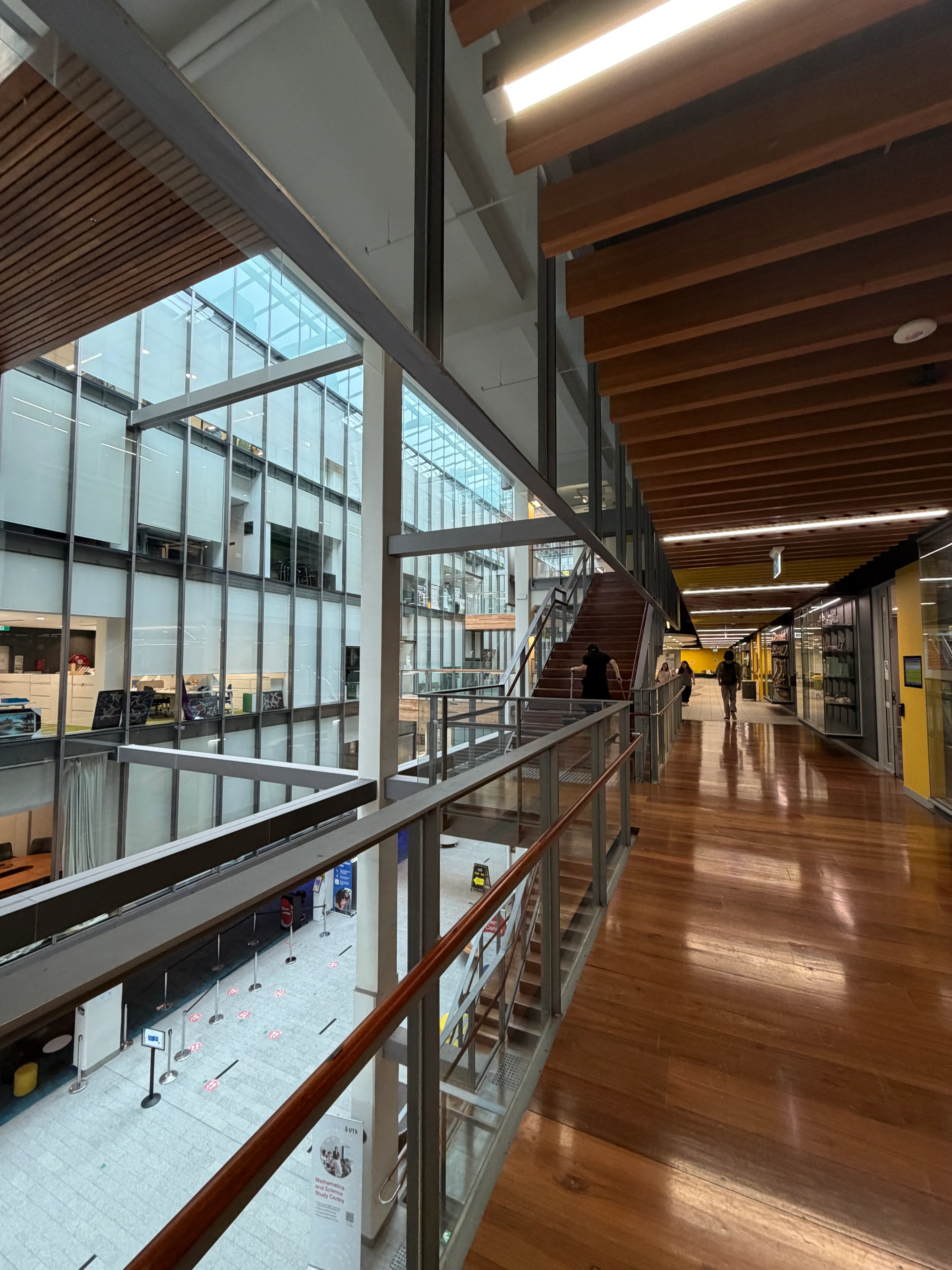 Lecture, Bondi, Floor Meet